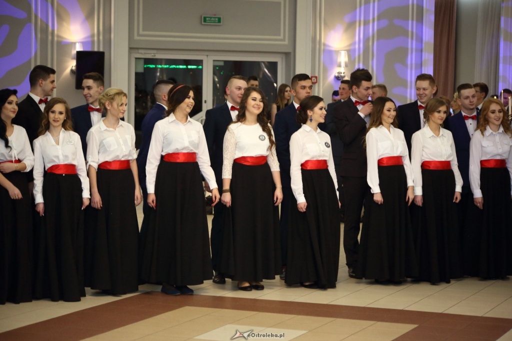 Studniówka w ZSZ nr 3 w Ostrołęce [14.01.2017] - zdjęcie #66 - eOstroleka.pl