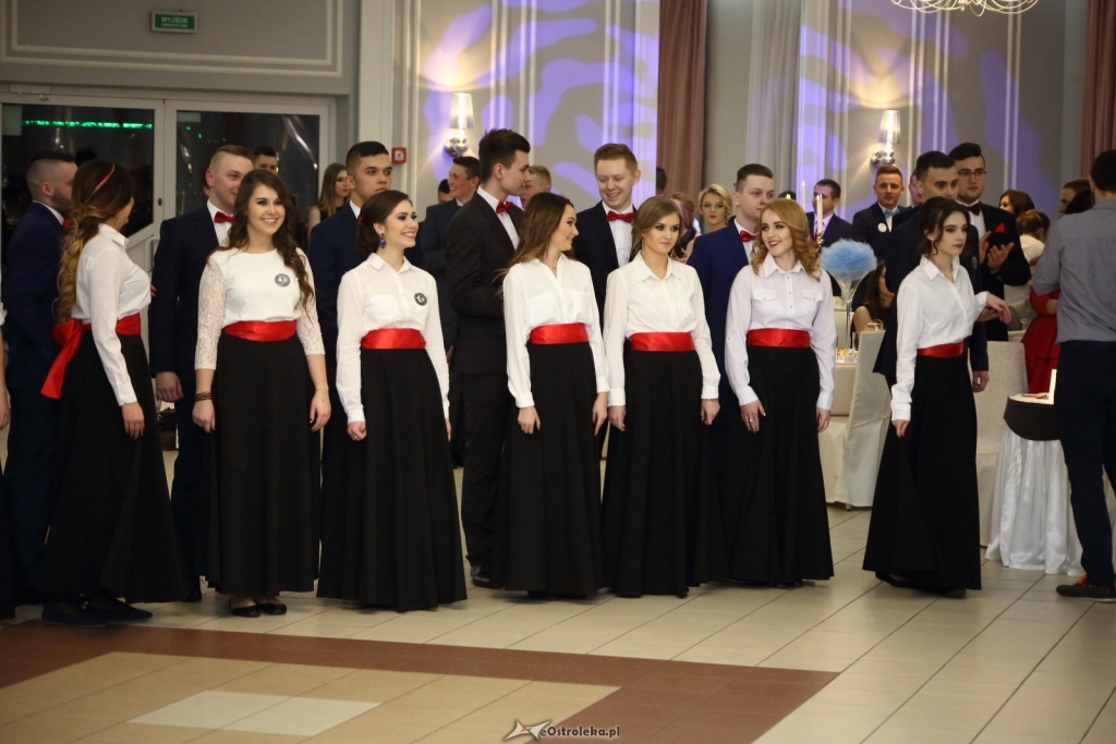 Studniówka w ZSZ nr 3 w Ostrołęce [14.01.2017] - zdjęcie #64 - eOstroleka.pl
