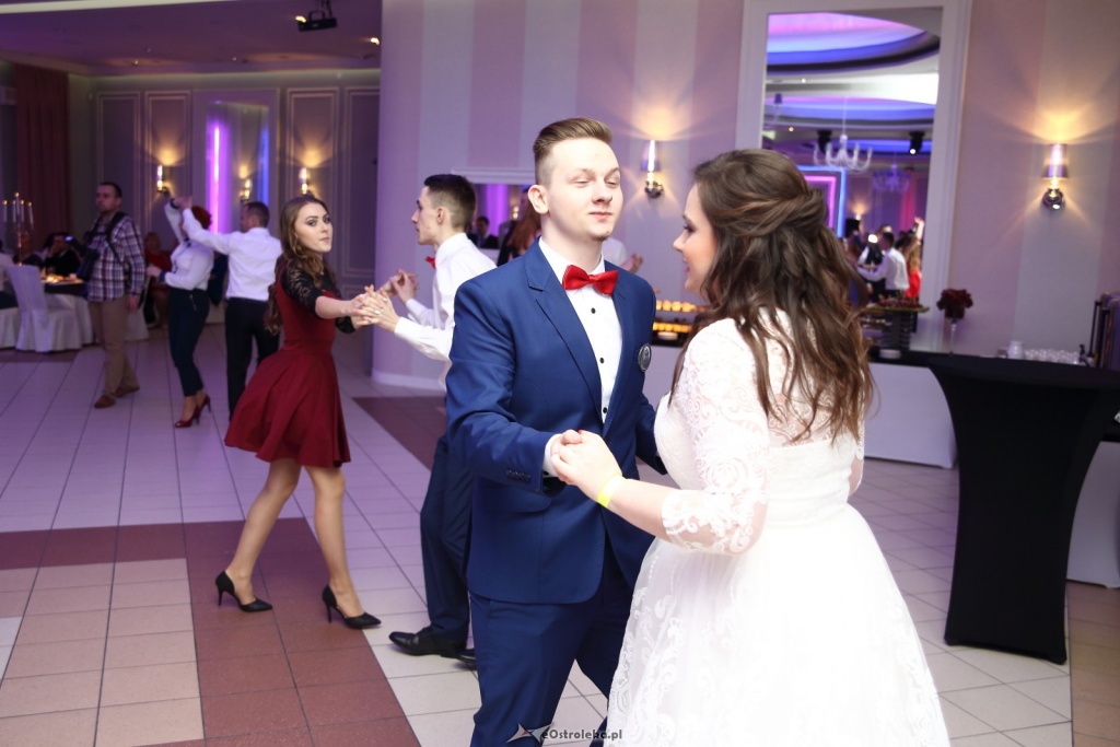 Studniówka w ZSZ nr 3 w Ostrołęce [14.01.2017] - zdjęcie #49 - eOstroleka.pl