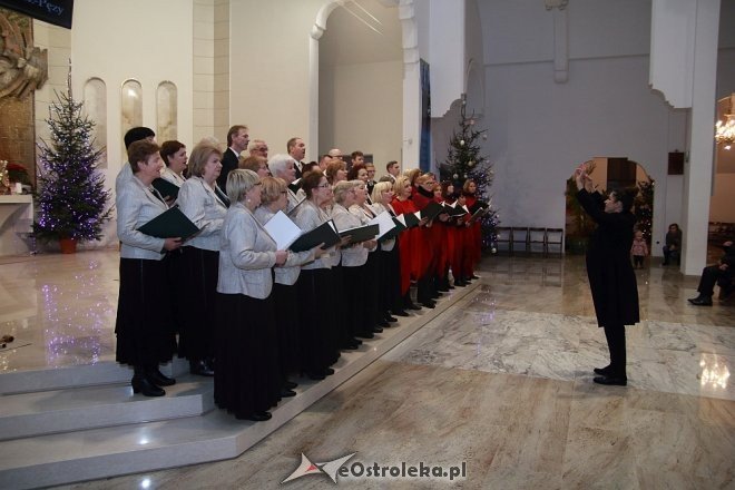Koncert kolęd w kościele pw. św Franciszka z Asyżu [15.01.2017] - zdjęcie #7 - eOstroleka.pl