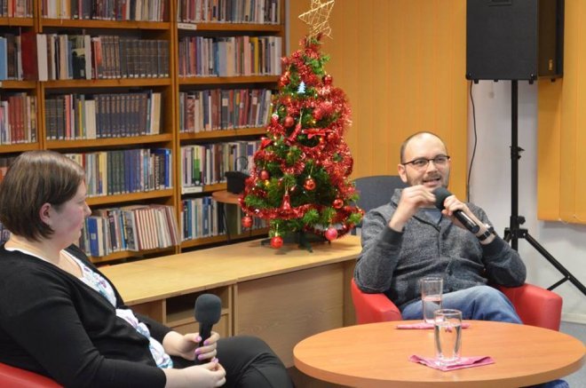 Autorskie spotkanie z Filipem Springerem w ostrołęckiej bibliotece [ZDJĘCIA] - zdjęcie #11 - eOstroleka.pl