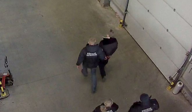 Od własnego pracodawcy ukradli kosmetyki warte niemal pół miliona złotych [ZDJĘCIA] - zdjęcie #2 - eOstroleka.pl