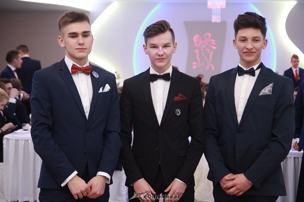 Studniówka 2017 w II Liceum Ogólnokształcącym w Ostrołęce [21.01.2017] - zdjęcie #213 - eOstroleka.pl