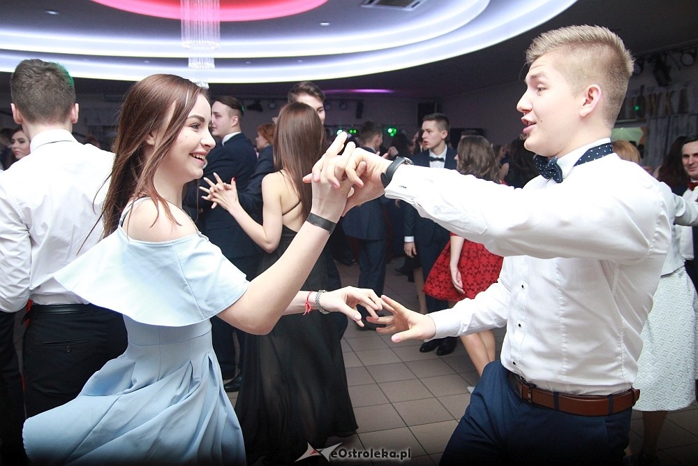 Studniówka 2017 w II Liceum Ogólnokształcącym w Ostrołęce [21.01.2017] - zdjęcie #190 - eOstroleka.pl