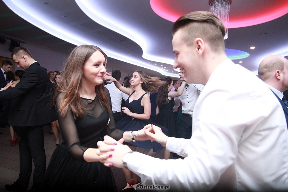 Studniówka 2017 w II Liceum Ogólnokształcącym w Ostrołęce [21.01.2017] - zdjęcie #173 - eOstroleka.pl