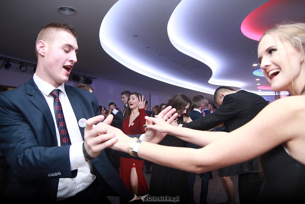 Studniówka 2017 w II Liceum Ogólnokształcącym w Ostrołęce [21.01.2017] - zdjęcie #172 - eOstroleka.pl