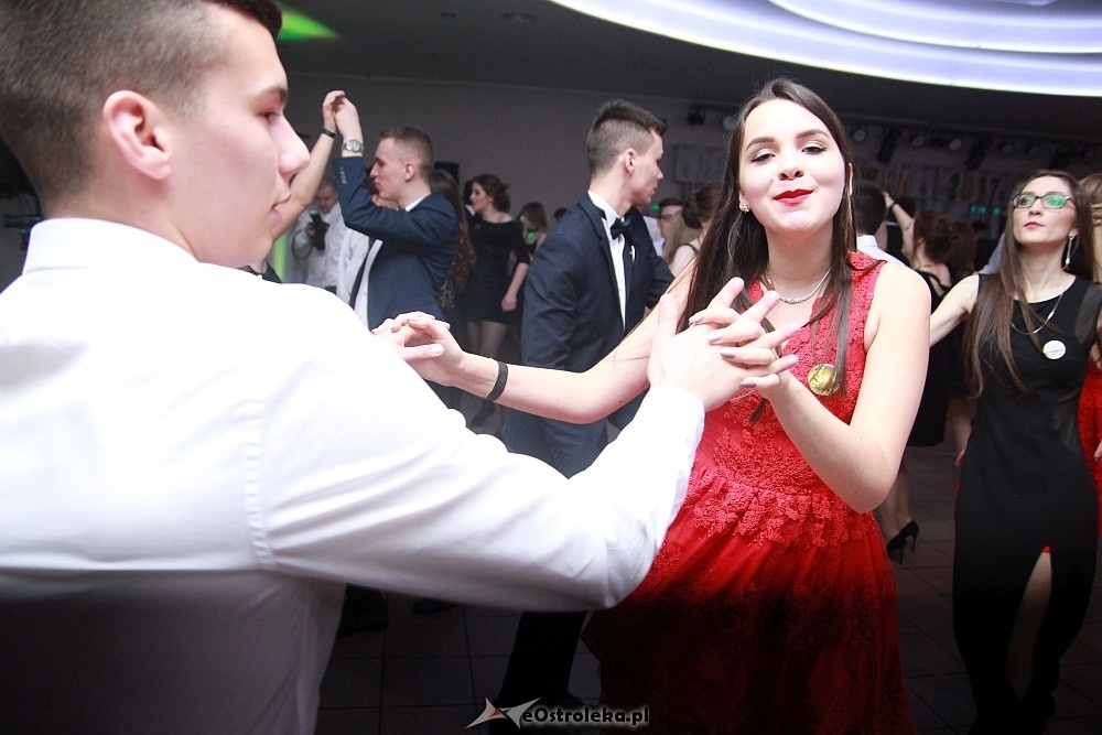Studniówka 2017 w II Liceum Ogólnokształcącym w Ostrołęce [21.01.2017] - zdjęcie #154 - eOstroleka.pl
