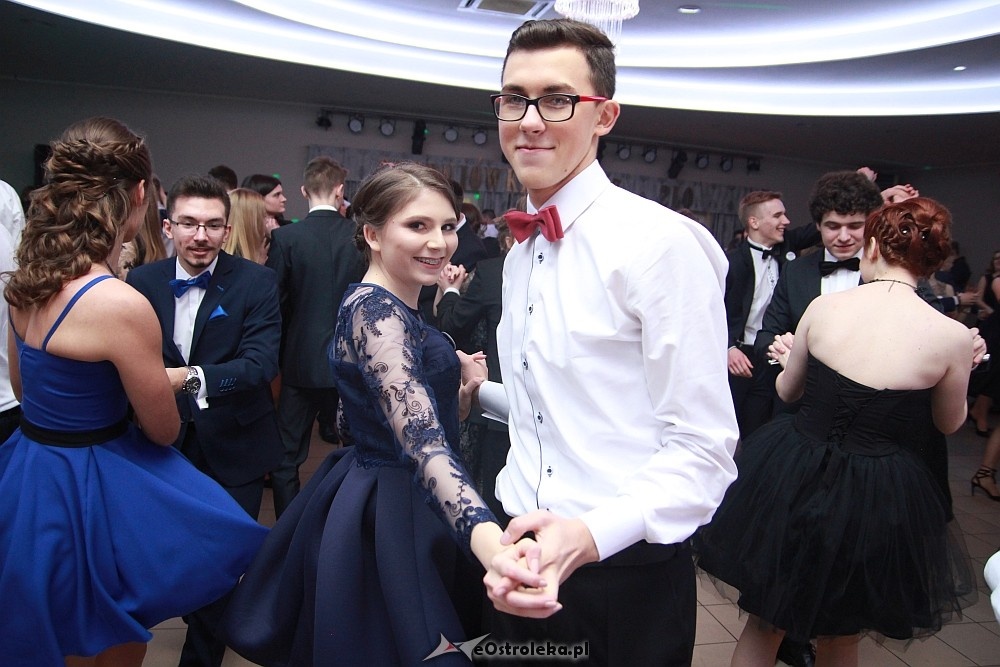 Studniówka 2017 w II Liceum Ogólnokształcącym w Ostrołęce [21.01.2017] - zdjęcie #152 - eOstroleka.pl