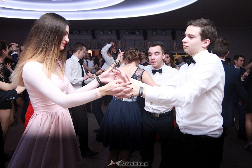 Studniówka 2017 w II Liceum Ogólnokształcącym w Ostrołęce [21.01.2017] - zdjęcie #147 - eOstroleka.pl