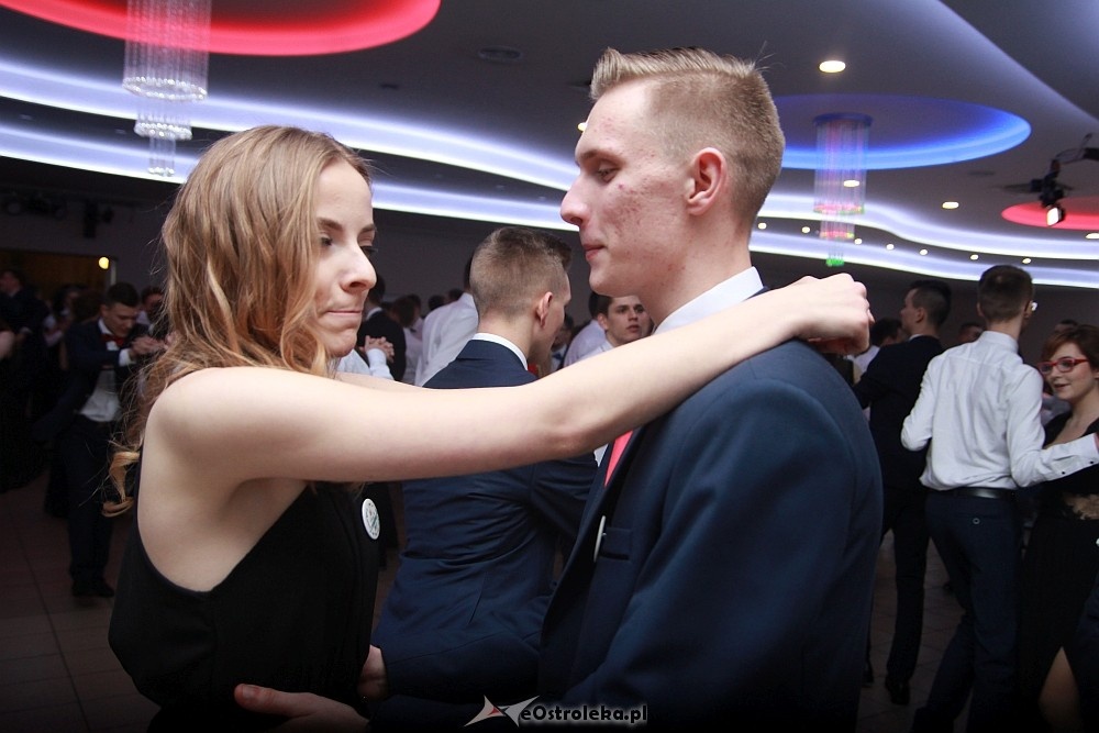 Studniówka 2017 w II Liceum Ogólnokształcącym w Ostrołęce [21.01.2017] - zdjęcie #137 - eOstroleka.pl
