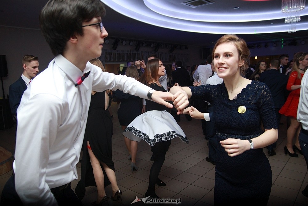 Studniówka 2017 w II Liceum Ogólnokształcącym w Ostrołęce [21.01.2017] - zdjęcie #135 - eOstroleka.pl