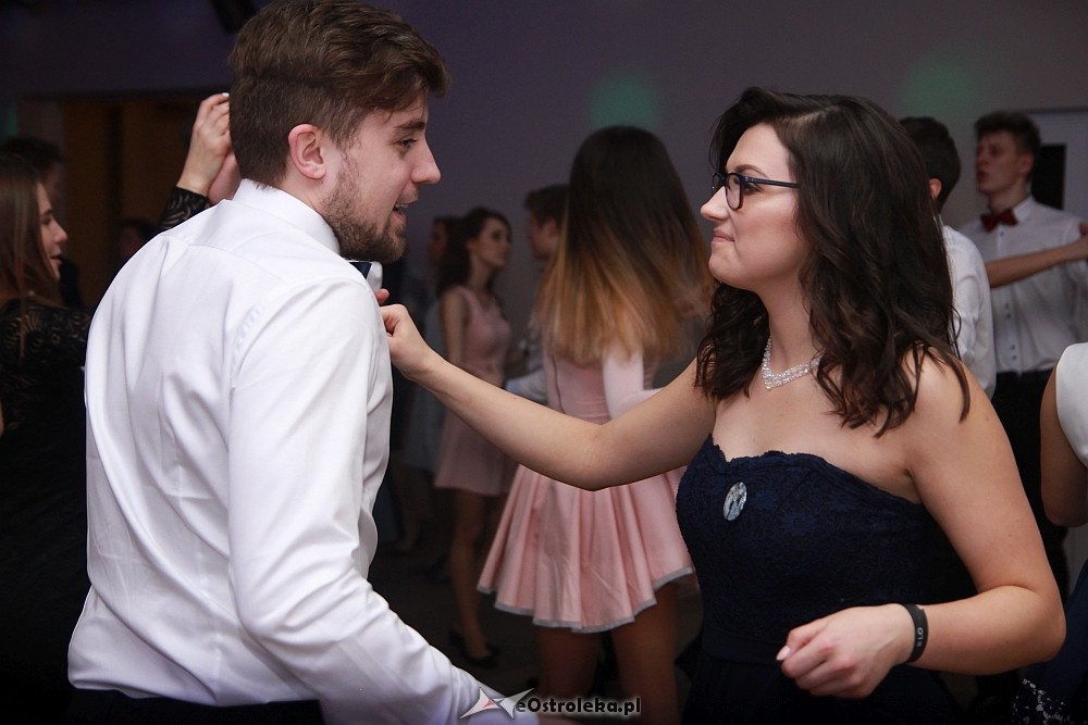 Studniówka 2017 w II Liceum Ogólnokształcącym w Ostrołęce [21.01.2017] - zdjęcie #105 - eOstroleka.pl