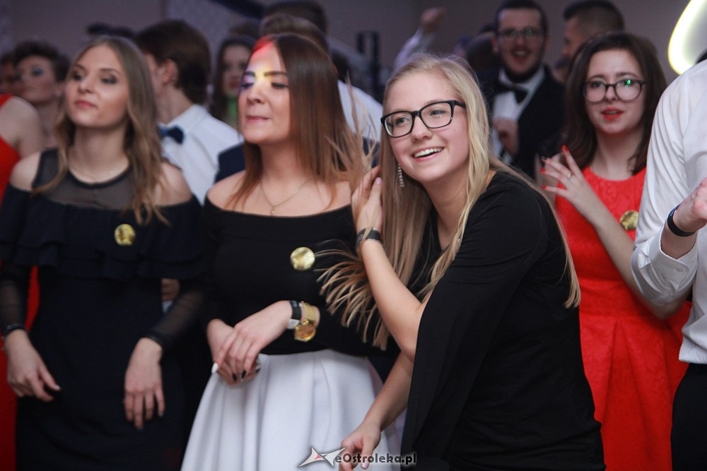 Studniówka 2017 w II Liceum Ogólnokształcącym w Ostrołęce [21.01.2017] - zdjęcie #68 - eOstroleka.pl