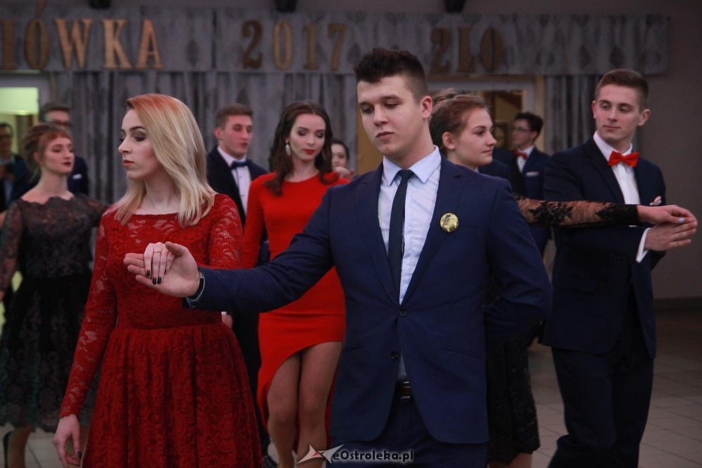 Studniówka 2017 w II Liceum Ogólnokształcącym w Ostrołęce [21.01.2017] - zdjęcie #36 - eOstroleka.pl