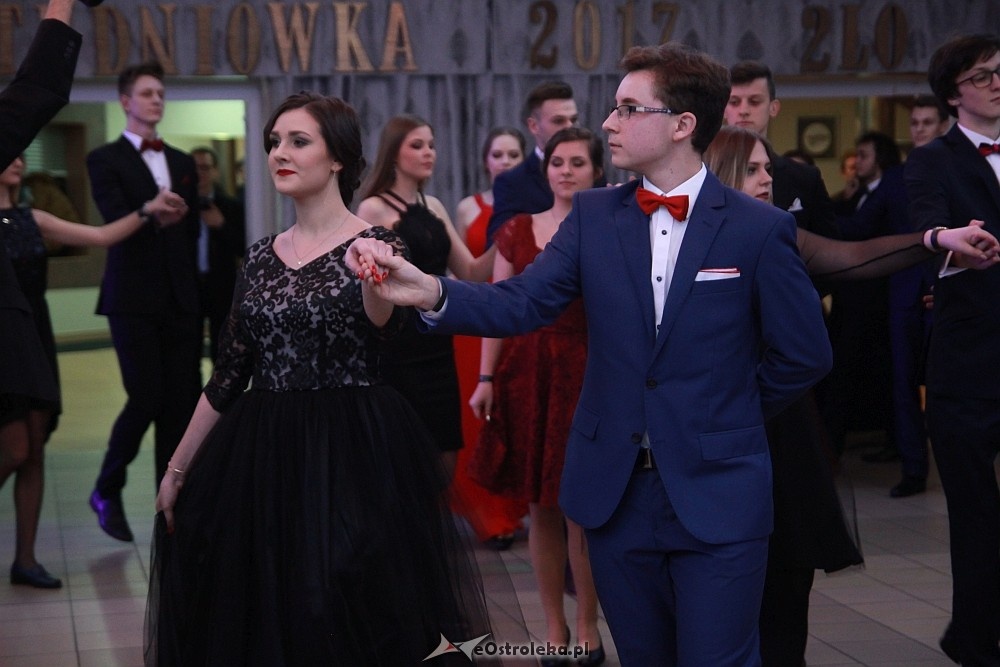 Studniówka 2017 w II Liceum Ogólnokształcącym w Ostrołęce [21.01.2017] - zdjęcie #33 - eOstroleka.pl