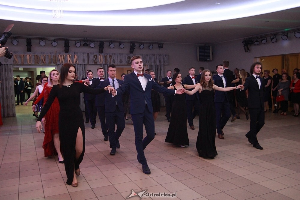 Studniówka 2017 w II Liceum Ogólnokształcącym w Ostrołęce [21.01.2017] - zdjęcie #23 - eOstroleka.pl