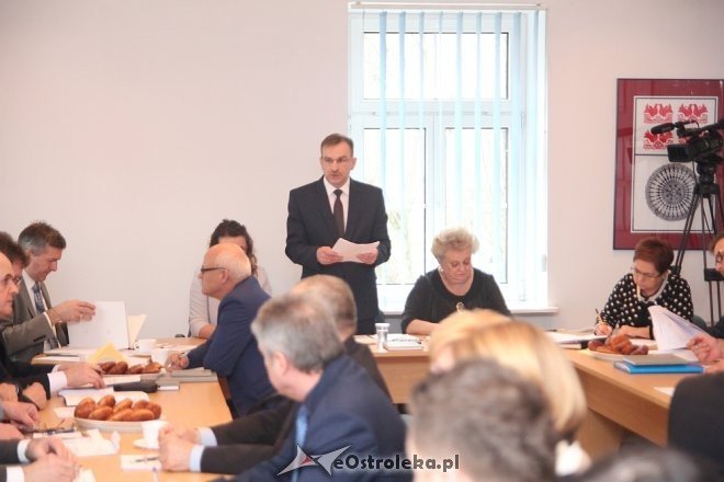 XXVIII sesja Rady Powiatu w Ostrołęce [25.01.2017] - zdjęcie #4 - eOstroleka.pl
