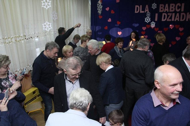 Dzień Babci i Dziadka w Krainie Misiów [26.01.2017] - zdjęcie #37 - eOstroleka.pl