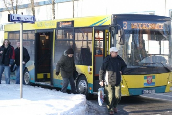 Alarm bombowy w ostrołęckim sanepidzie (13.01.10) - zdjęcie #11 - eOstroleka.pl