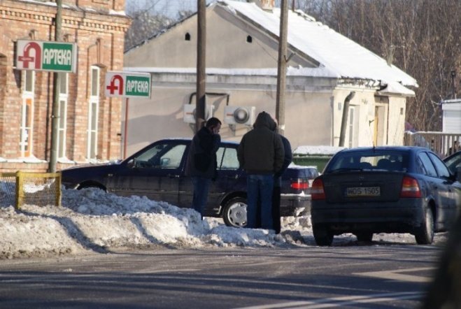 Alarm bombowy w ostrołęckim sanepidzie (13.01.10) - zdjęcie #4 - eOstroleka.pl
