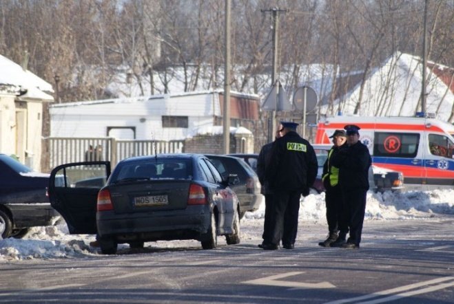 Alarm bombowy w ostrołęckim sanepidzie (13.01.10) - zdjęcie #1 - eOstroleka.pl