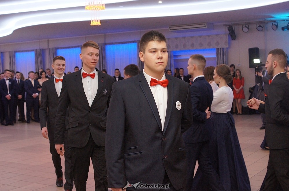 Studniówka 2017 w Zespole Szkół Zawodowych nr 2 w Ostrołęce [28.01.2017] - zdjęcie #260 - eOstroleka.pl