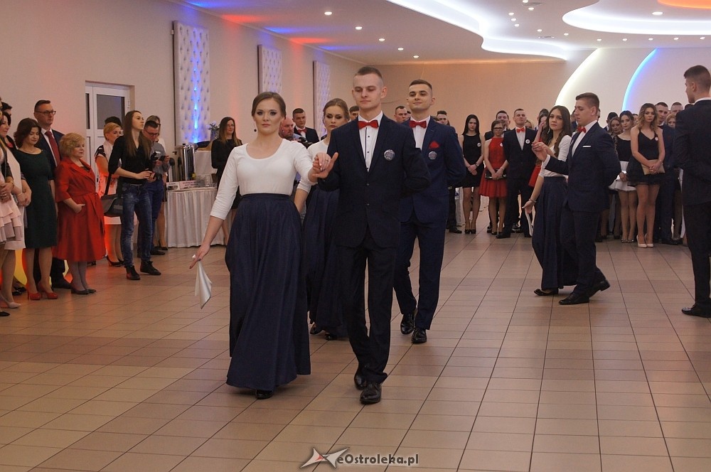 Studniówka 2017 w Zespole Szkół Zawodowych nr 2 w Ostrołęce [28.01.2017] - zdjęcie #256 - eOstroleka.pl