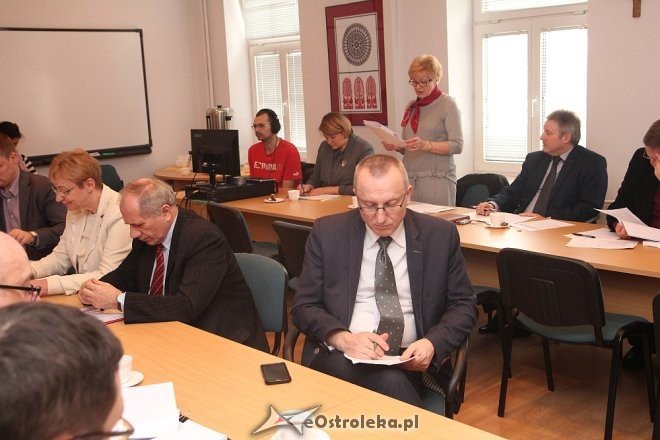 XXIX sesja Rady Powiatu  Ostrołęce [07.02.2017] - zdjęcie #8 - eOstroleka.pl