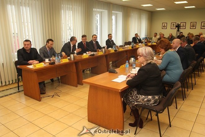 Ekspresowa sesja Rady Miasta z formalnymi zmianami w planach remontu mostu [09.02.2017] - zdjęcie #8 - eOstroleka.pl