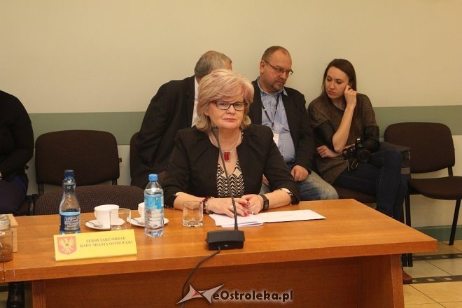 Ekspresowa sesja Rady Miasta z formalnymi zmianami w planach remontu mostu [09.02.2017] - zdjęcie #19 - eOstroleka.pl