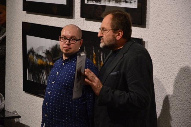 Wernisaż wystawy malarstwa Piotra Kobrzyńskiego [09.02.2017] - zdjęcie #8 - eOstroleka.pl
