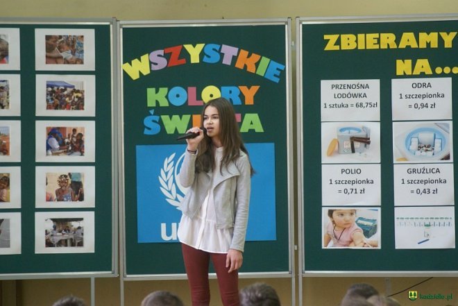 Akcja „Wszystkie Kolory Świata” ponownie zawitała do kadzidlańskiego gimnazjum [ZDJĘCIA] - zdjęcie #5 - eOstroleka.pl