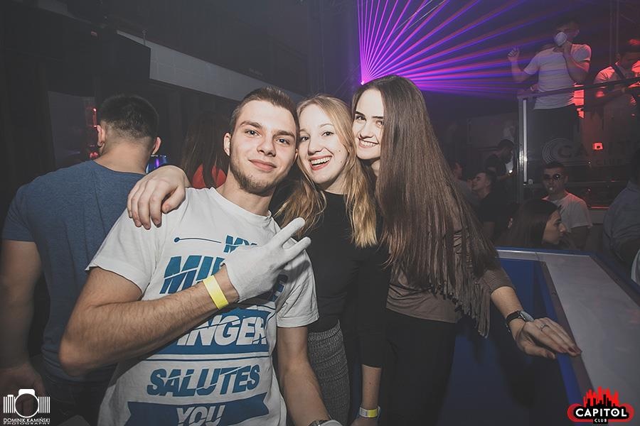 Kolejna odsłona Nocy Wariatów w Clubie Capitol Sypniewo [ZDJĘCIA] - zdjęcie #57 - eOstroleka.pl