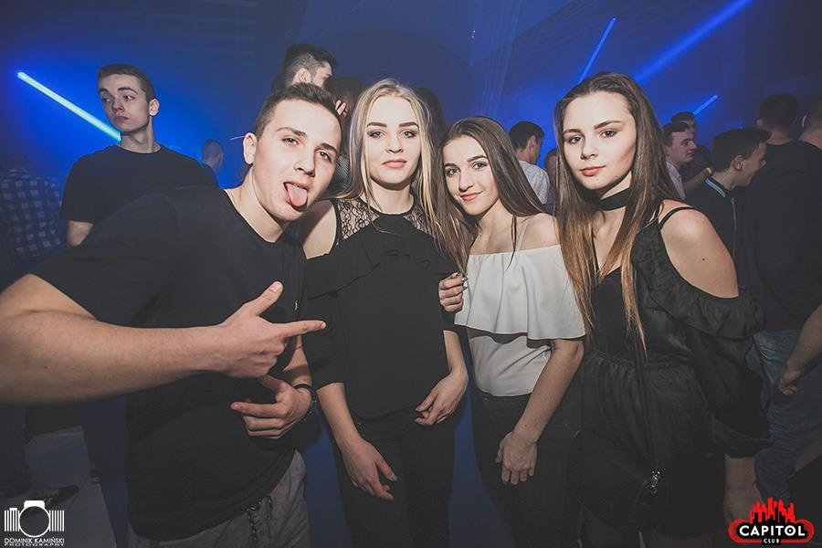 Kolejna odsłona Nocy Wariatów w Clubie Capitol Sypniewo [ZDJĘCIA] - zdjęcie #28 - eOstroleka.pl