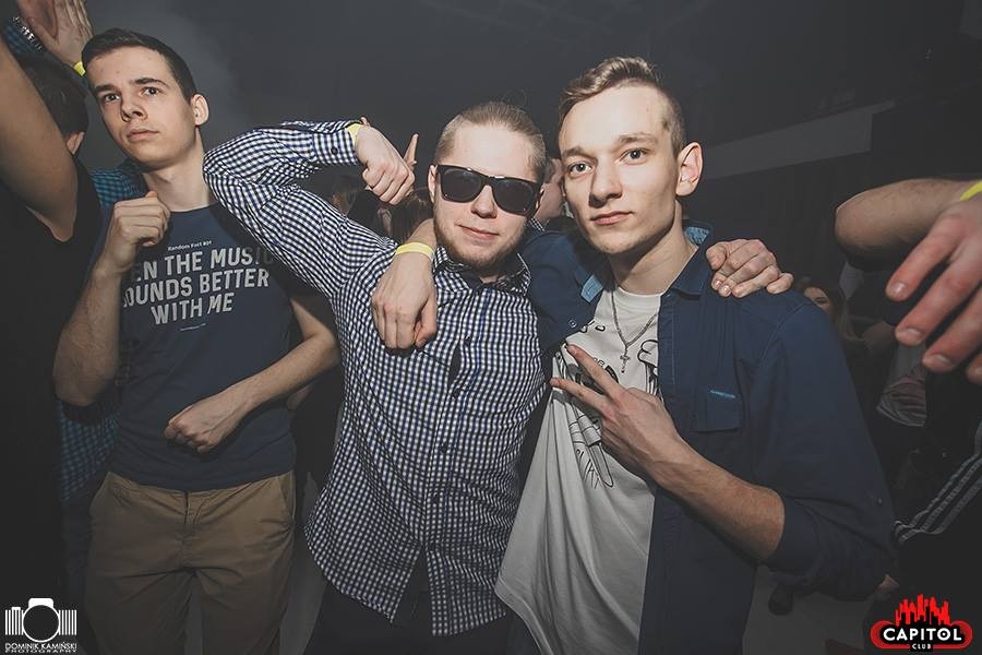 Kolejna odsłona Nocy Wariatów w Clubie Capitol Sypniewo [ZDJĘCIA] - zdjęcie #22 - eOstroleka.pl