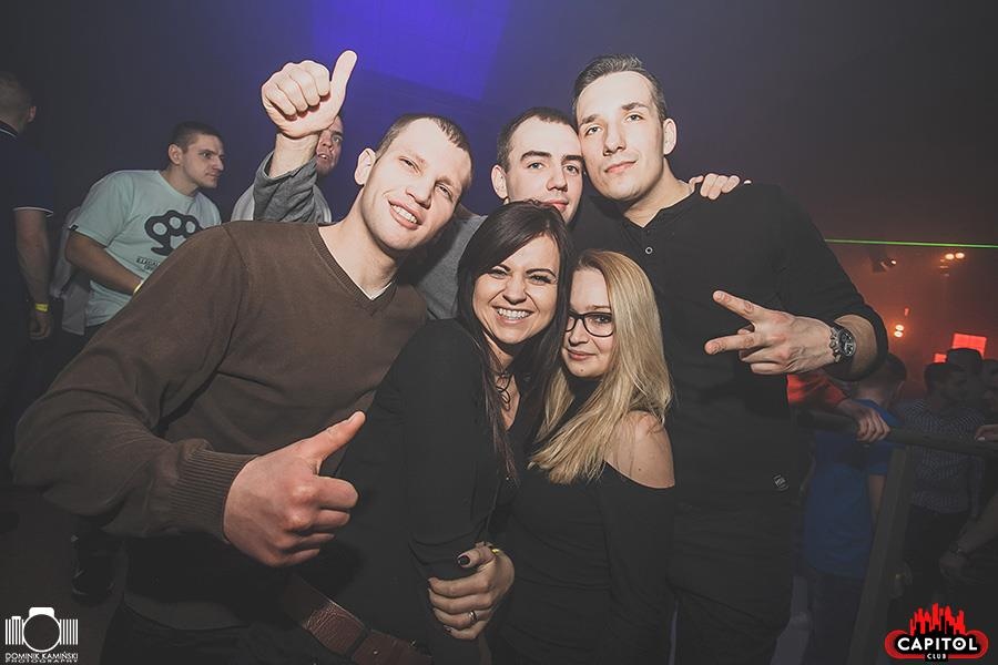 Kolejna odsłona Nocy Wariatów w Clubie Capitol Sypniewo [ZDJĘCIA] - zdjęcie #15 - eOstroleka.pl