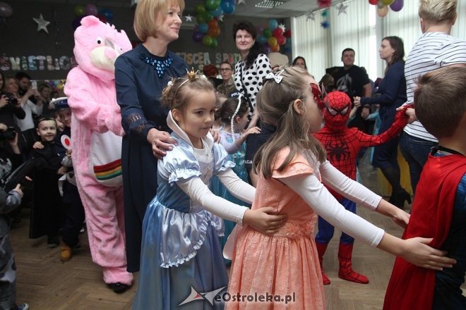Bal karnawałowy w przedszkolaków z Krainy Misiów [11.02.2017] - zdjęcie #93 - eOstroleka.pl