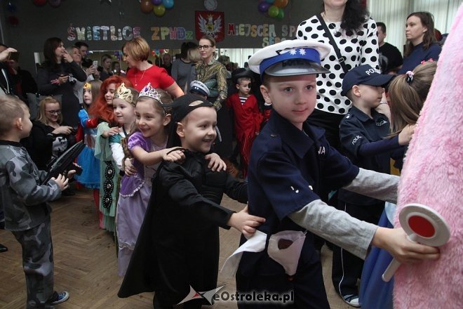 Bal karnawałowy w przedszkolaków z Krainy Misiów [11.02.2017] - zdjęcie #65 - eOstroleka.pl
