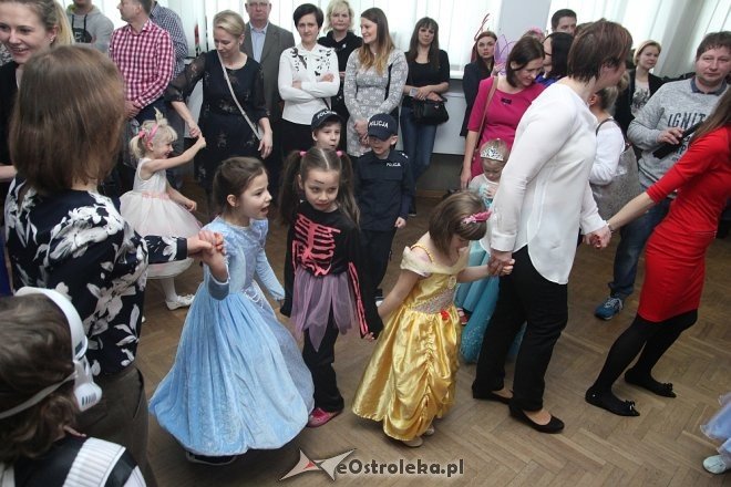 Bal karnawałowy w przedszkolaków z Krainy Misiów [11.02.2017] - zdjęcie #43 - eOstroleka.pl