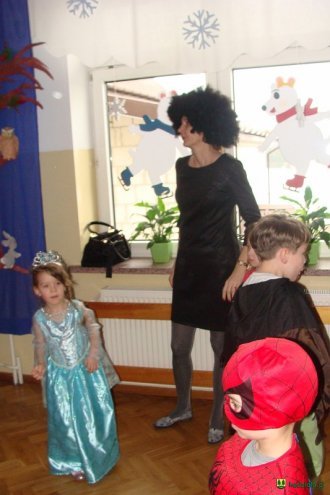 Bal karnawałowy w Przedszkolu Samorządowym w Kadzidle [ZDJĘCIA] - zdjęcie #50 - eOstroleka.pl