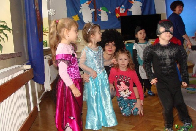 Bal karnawałowy w Przedszkolu Samorządowym w Kadzidle [ZDJĘCIA] - zdjęcie #47 - eOstroleka.pl