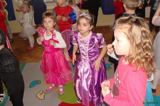 Bal karnawałowy w Przedszkolu Samorządowym w Kadzidle [ZDJĘCIA] - zdjęcie #19 - eOstroleka.pl