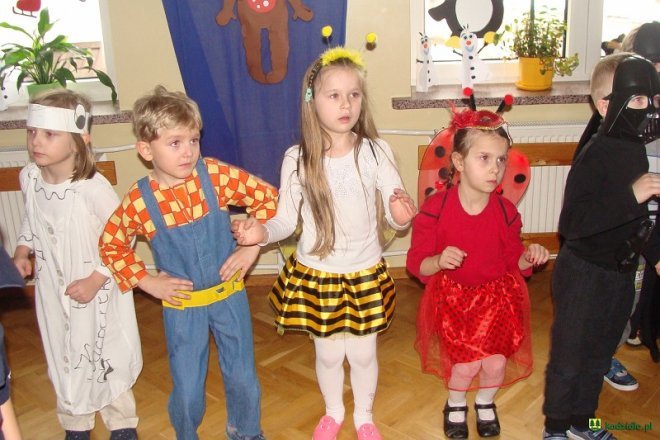 Bal karnawałowy w Przedszkolu Samorządowym w Kadzidle [ZDJĘCIA] - zdjęcie #17 - eOstroleka.pl