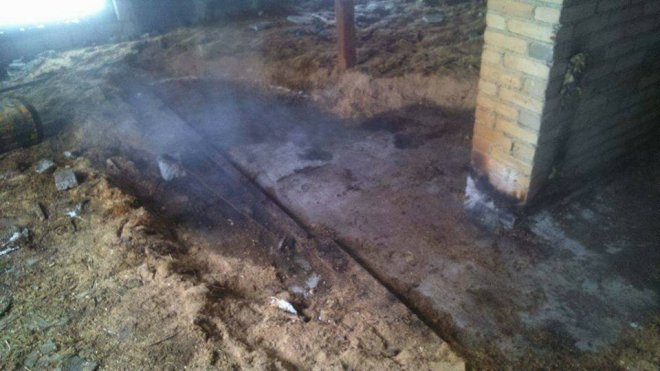 Pożar na poddaszu domu w Grucelach [ZDJĘCIA] - zdjęcie #5 - eOstroleka.pl