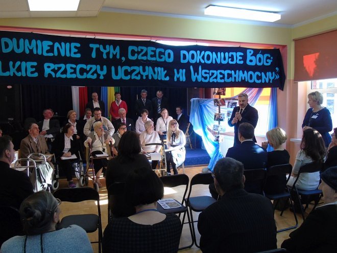 Obchody XXV Światowego Dnia Chorego w ostrołęckim DPS-ie [ZDJĘCIA] - zdjęcie #12 - eOstroleka.pl