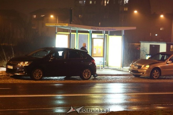 Kolizja dwóch aut na ulicy Ostrowskiej. Sprawca pijany [ZDJĘCIA] - zdjęcie #2 - eOstroleka.pl