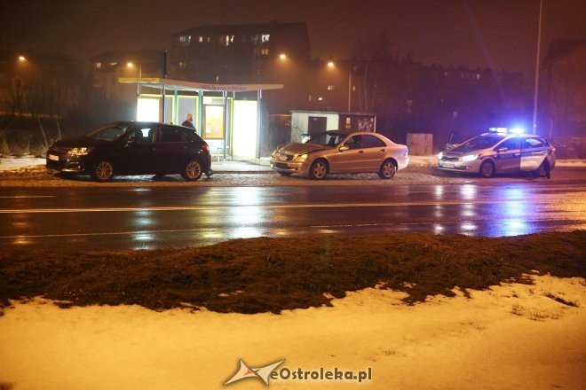 Kolizja dwóch aut na ulicy Ostrowskiej. Sprawca pijany [ZDJĘCIA] - zdjęcie #4 - eOstroleka.pl