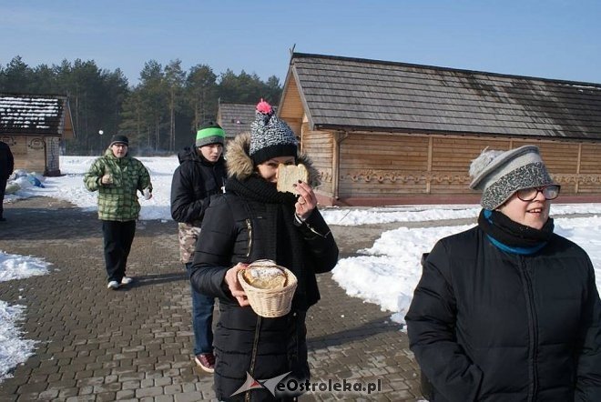 Zimowe harce „Motylków” w Kurpiowskiej Krainie [ZDJĘCIA] - zdjęcie #21 - eOstroleka.pl