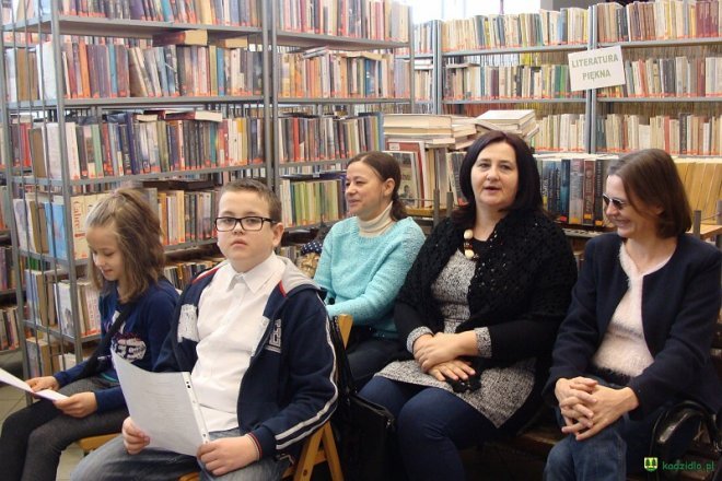 „Konkurs jednego wiersza” w kadzidlańskiej bibliotece [ZDJĘCIA] - zdjęcie #35 - eOstroleka.pl