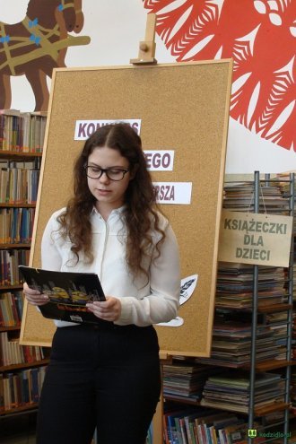„Konkurs jednego wiersza” w kadzidlańskiej bibliotece [ZDJĘCIA] - zdjęcie #19 - eOstroleka.pl